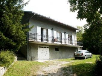Property in Vetto, Italy Vetto